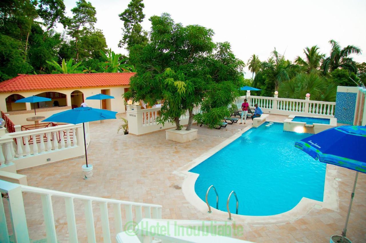 Hotel Inoubliable Cotterelle Buitenkant foto