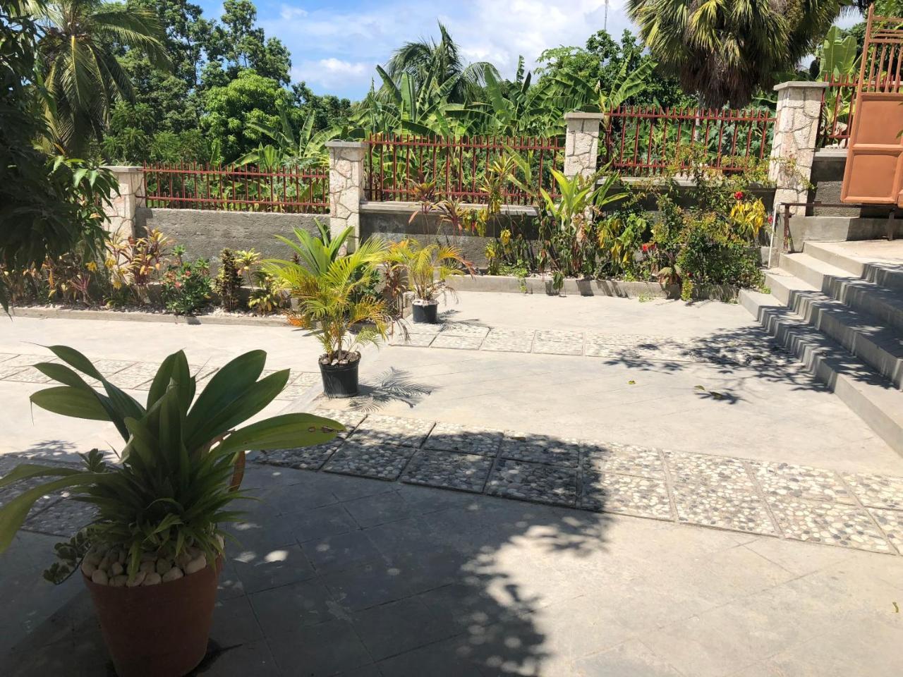 Hotel Inoubliable Cotterelle Buitenkant foto