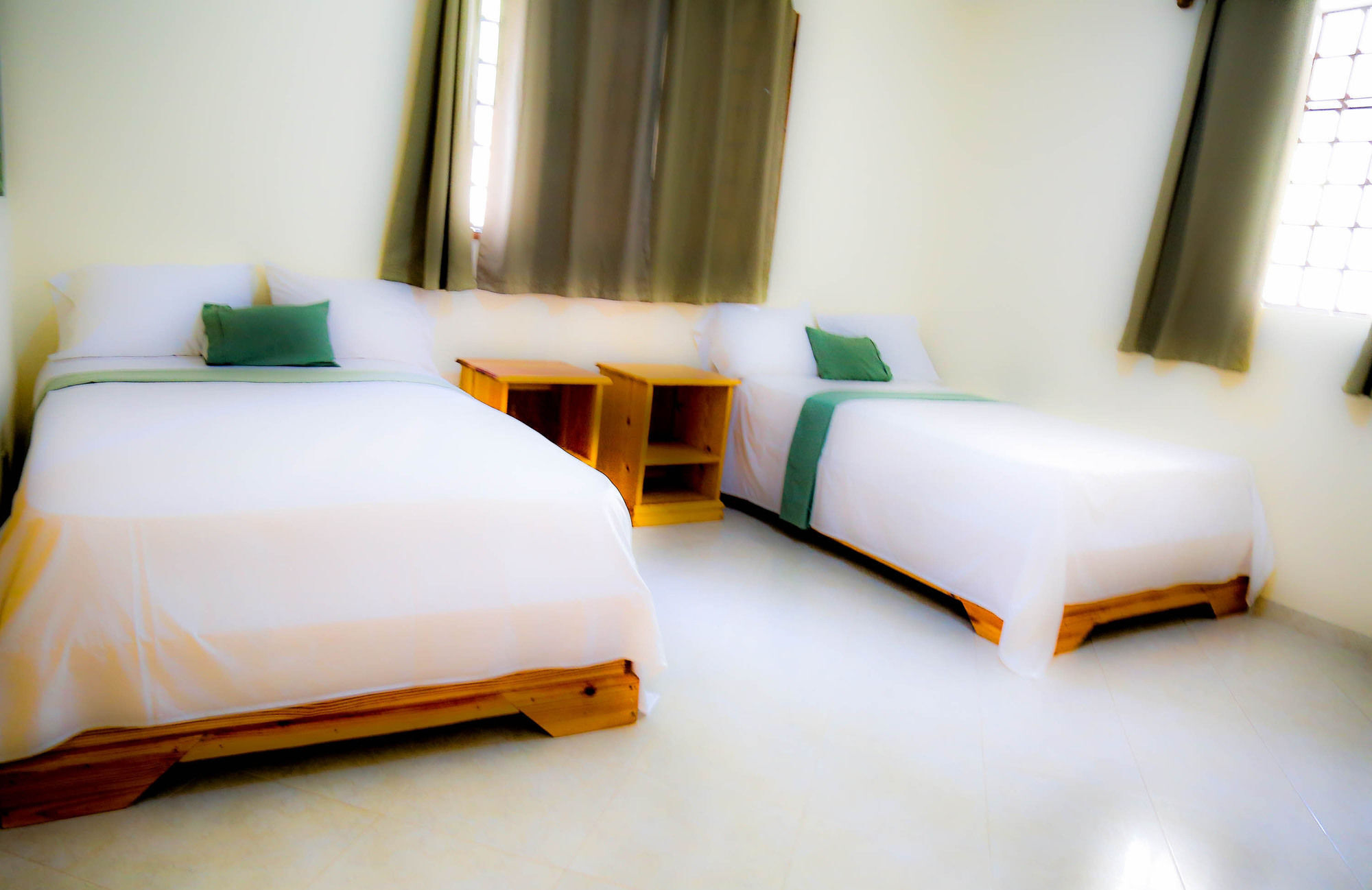 Hotel Inoubliable Cotterelle Buitenkant foto