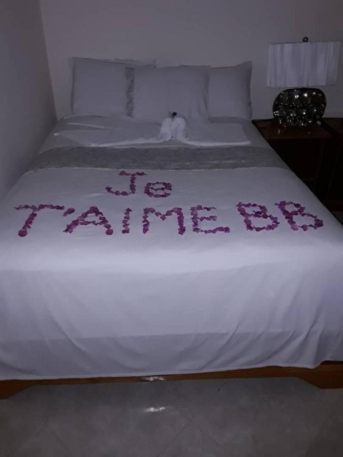 Hotel Inoubliable Cotterelle Buitenkant foto